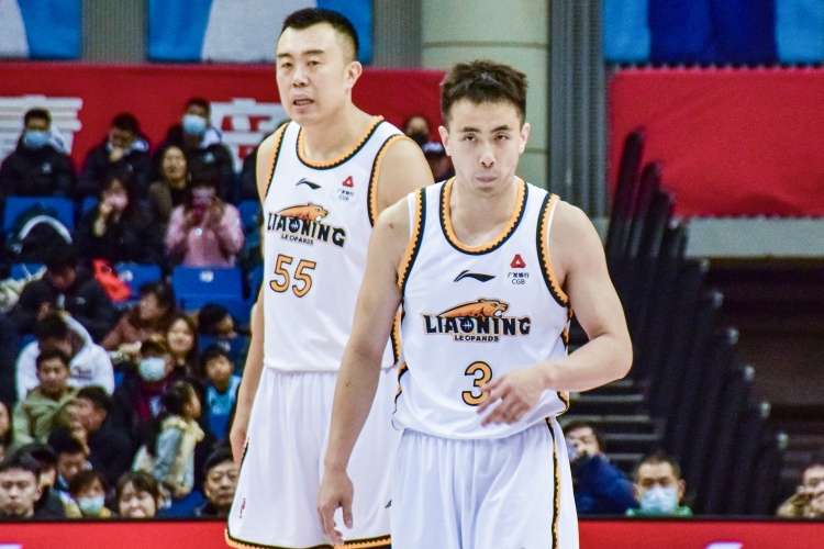 沈陽(yáng)日報：明晚挑戰江蘇男籃 遼籃全力“保八”