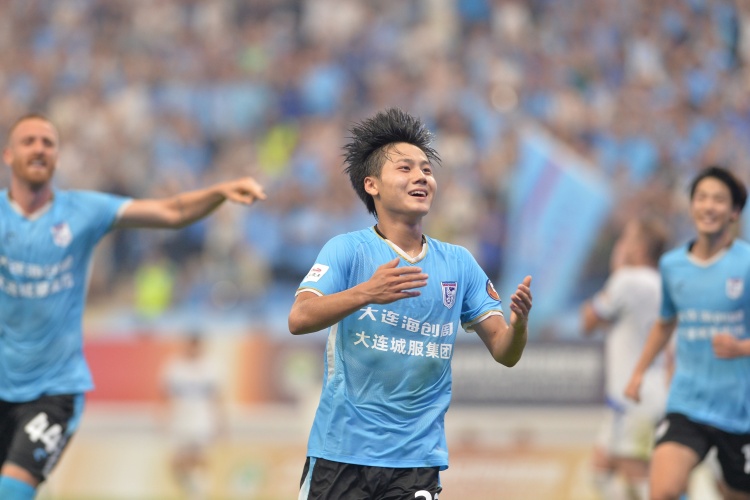 19歲國青小將毛偉杰進(jìn)入大連英博戰泰山首發(fā)，將迎中超首秀